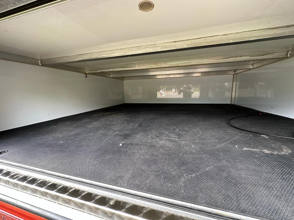 15-tonne coach-built DAF. Auto. 4 large stalls. Sleeps 4