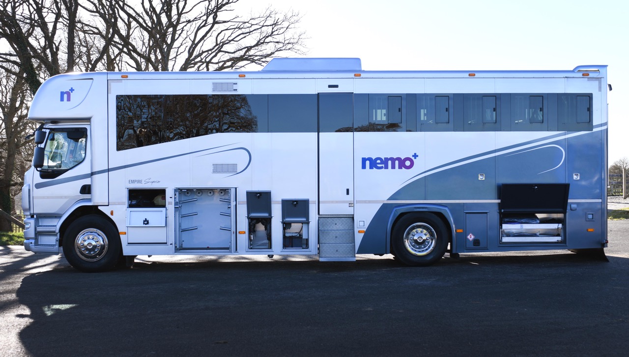 Empire Superior 18-tonne Luxury 5-stall, 6-berth Horsebox