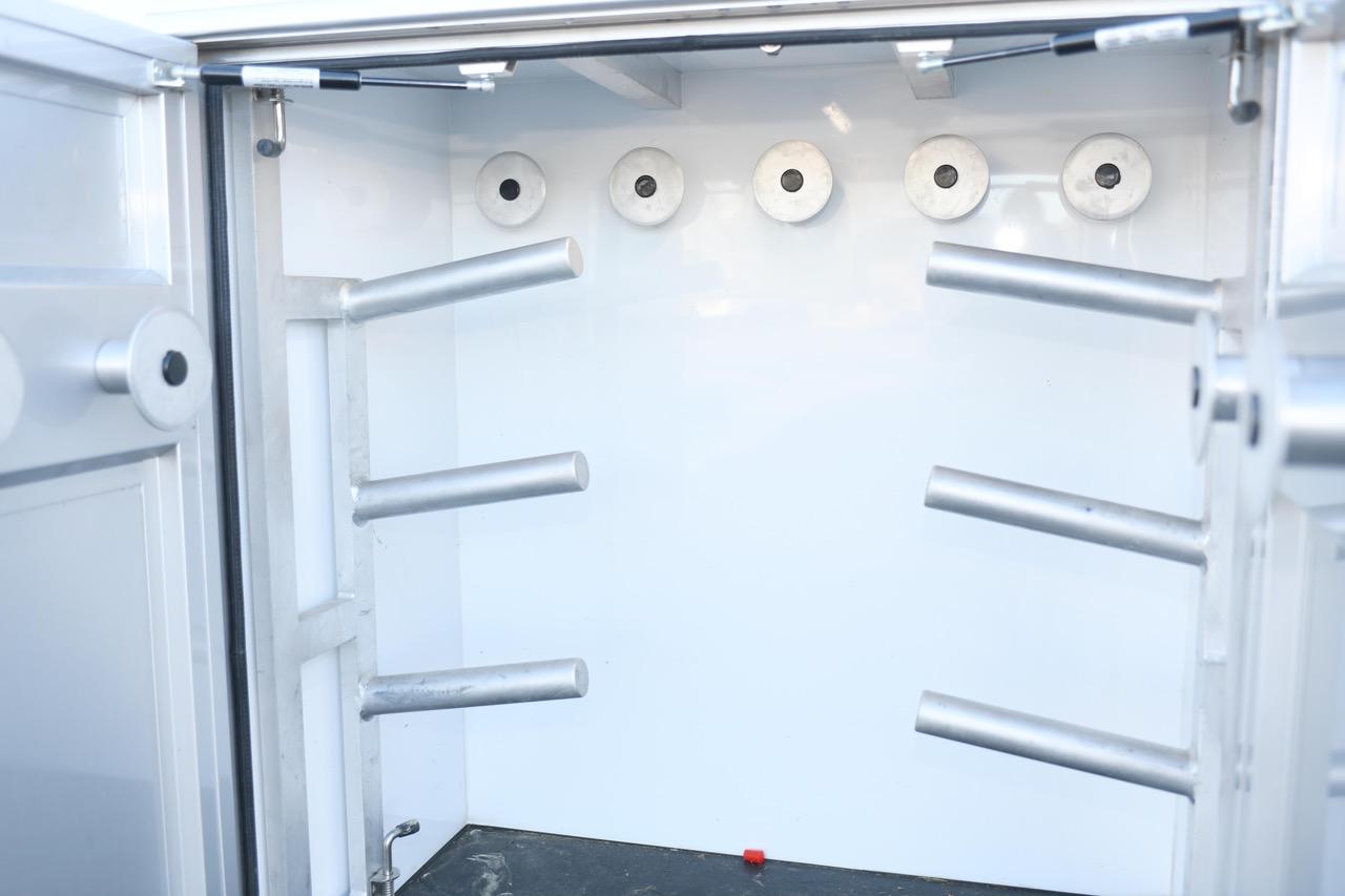 Empire Superior 18-tonne Luxury 5-stall, 6-berth Horsebox