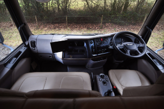 Luxury 18-tonne DAF EQ-built Horsebox with Side &amp; Rear Ramps - 7-8 stall / 4 berth