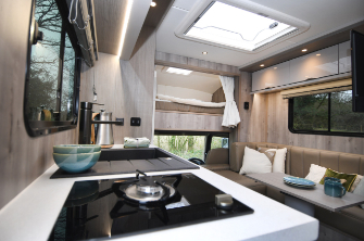 Luxury 18-tonne DAF EQ-built Horsebox with Side &amp; Rear Ramps - 7-8 stall / 4 berth