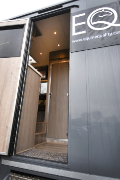 Luxury 18-tonne DAF EQ-built Horsebox with Side &amp; Rear Ramps - 7-8 stall / 4 berth