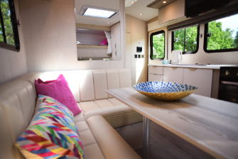 2025 EQ built Luxury 7.5 tonne horsebox. 3 stall. 4 berth