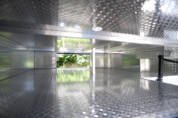 2025 EQ built Luxury 7.5 tonne horsebox. 3 stall. 4 berth