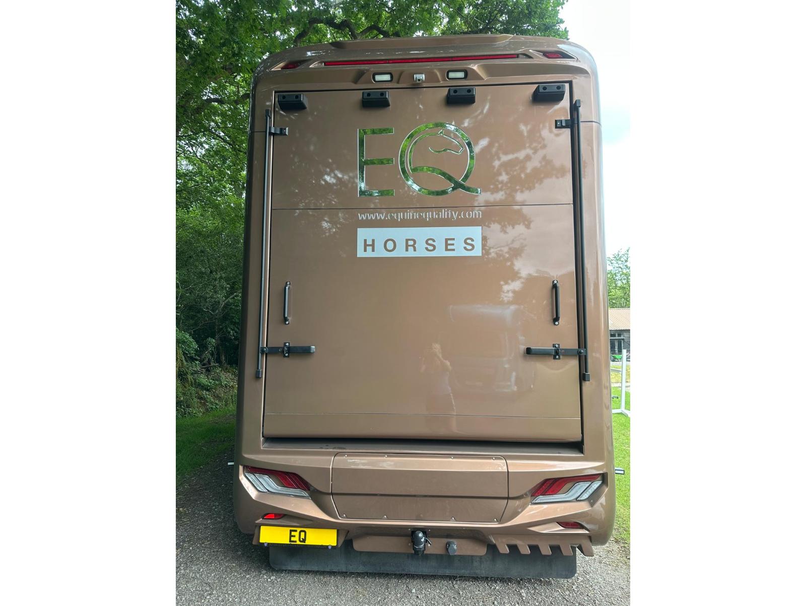 New build Scania Premium Luxury 26-tonne EQ-built horsebox. 5 stall / 6 berth