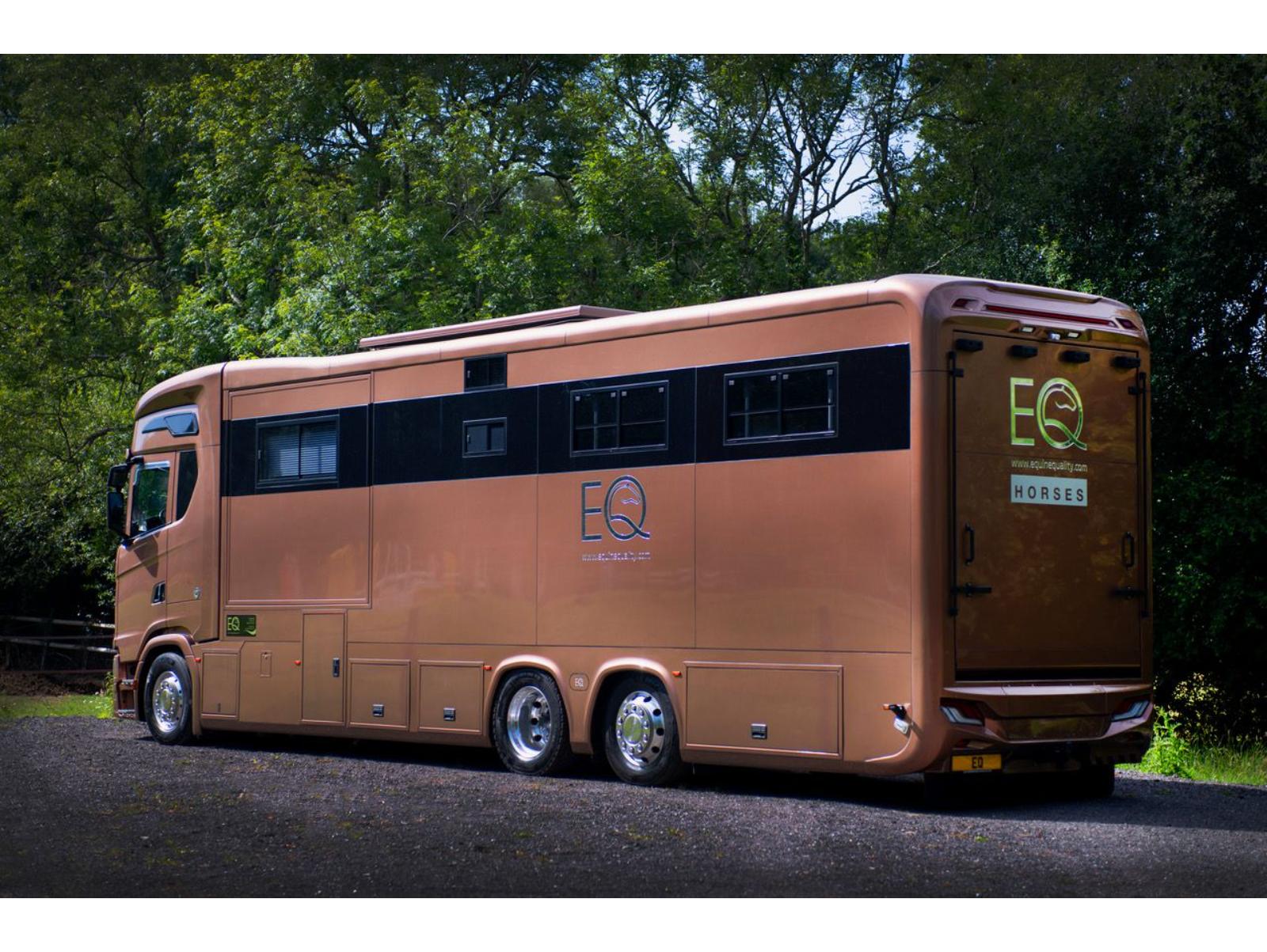 New build Scania Premium Luxury 26-tonne EQ-built horsebox. 5 stall / 6 berth