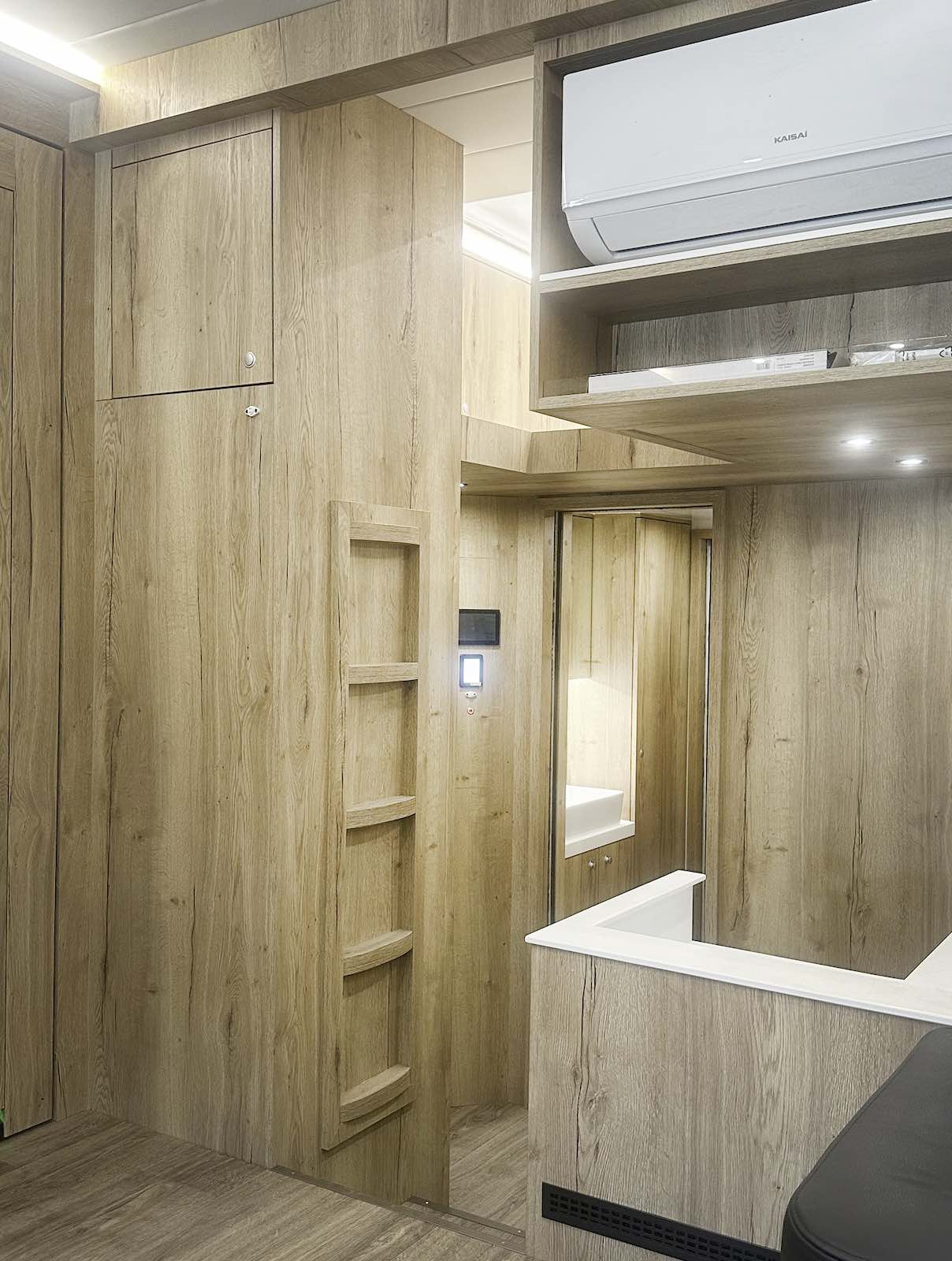 New build LHD Scania S460 Premium Luxury 26-tonne EQ-built horsebox. 7 stall / 6 berth