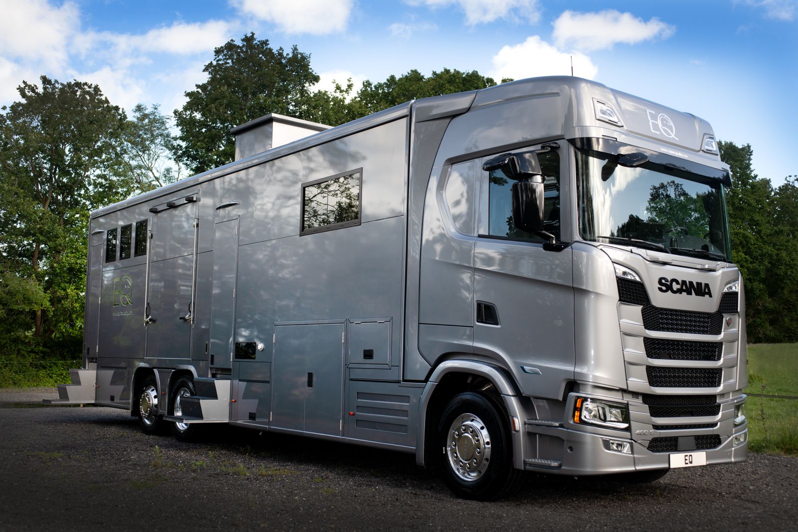 New build LHD Scania S460 Premium Luxury 26-tonne EQ-built horsebox. 6 stall / 6 berth