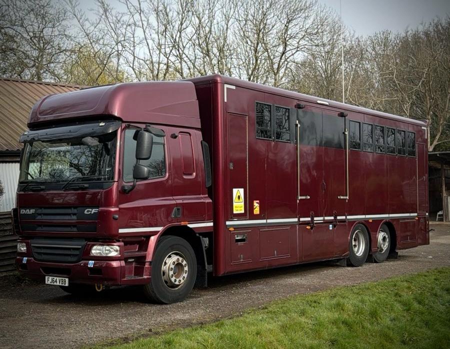 21-tonne DAF 10-stall Work Truck